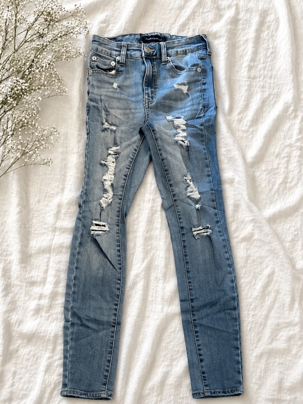 Aeropostale Light Blue Ripped Skinny Jeans
